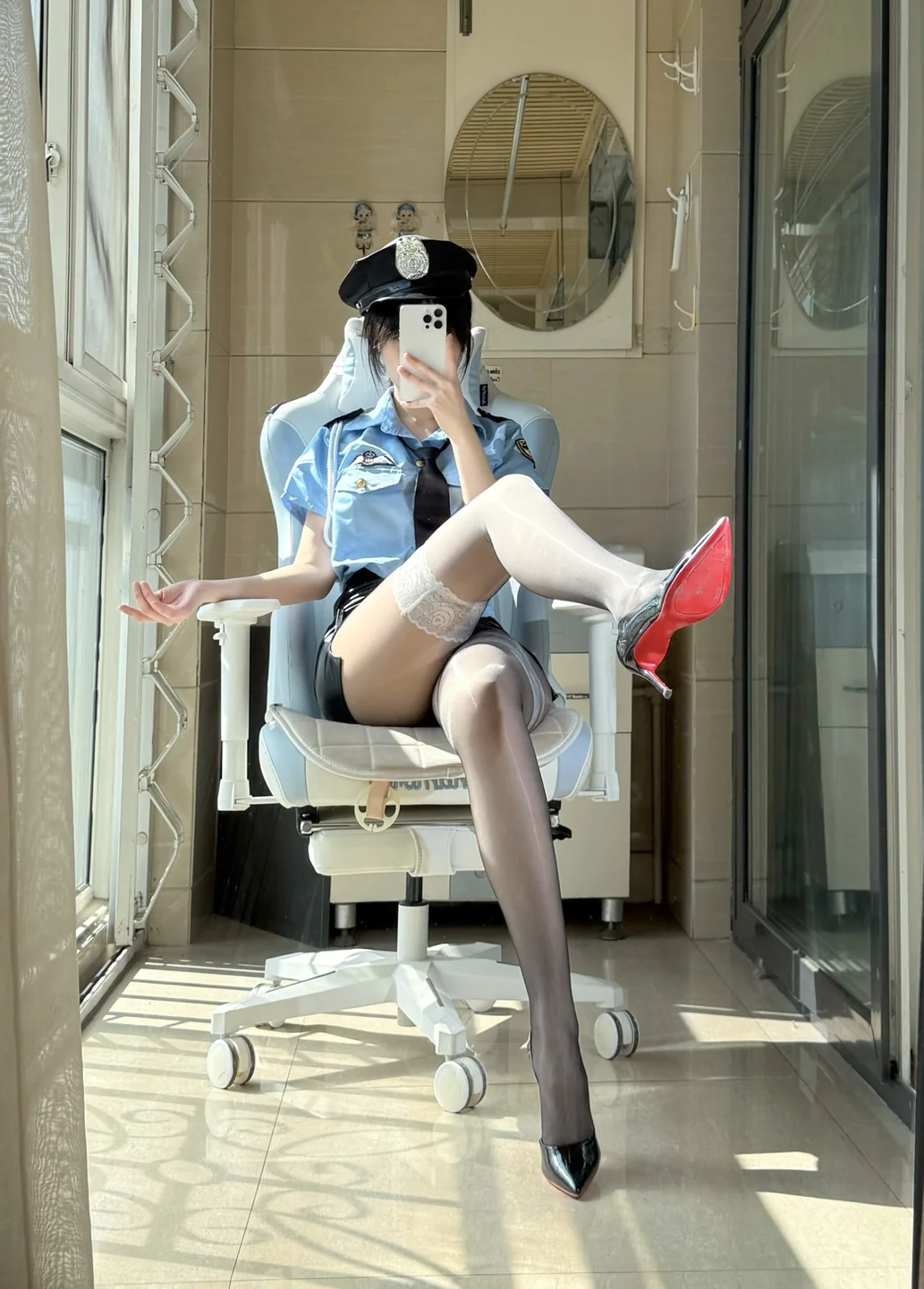 不可爱羚 - 高价定制 女警制服 [48P,8V-1.04GB]